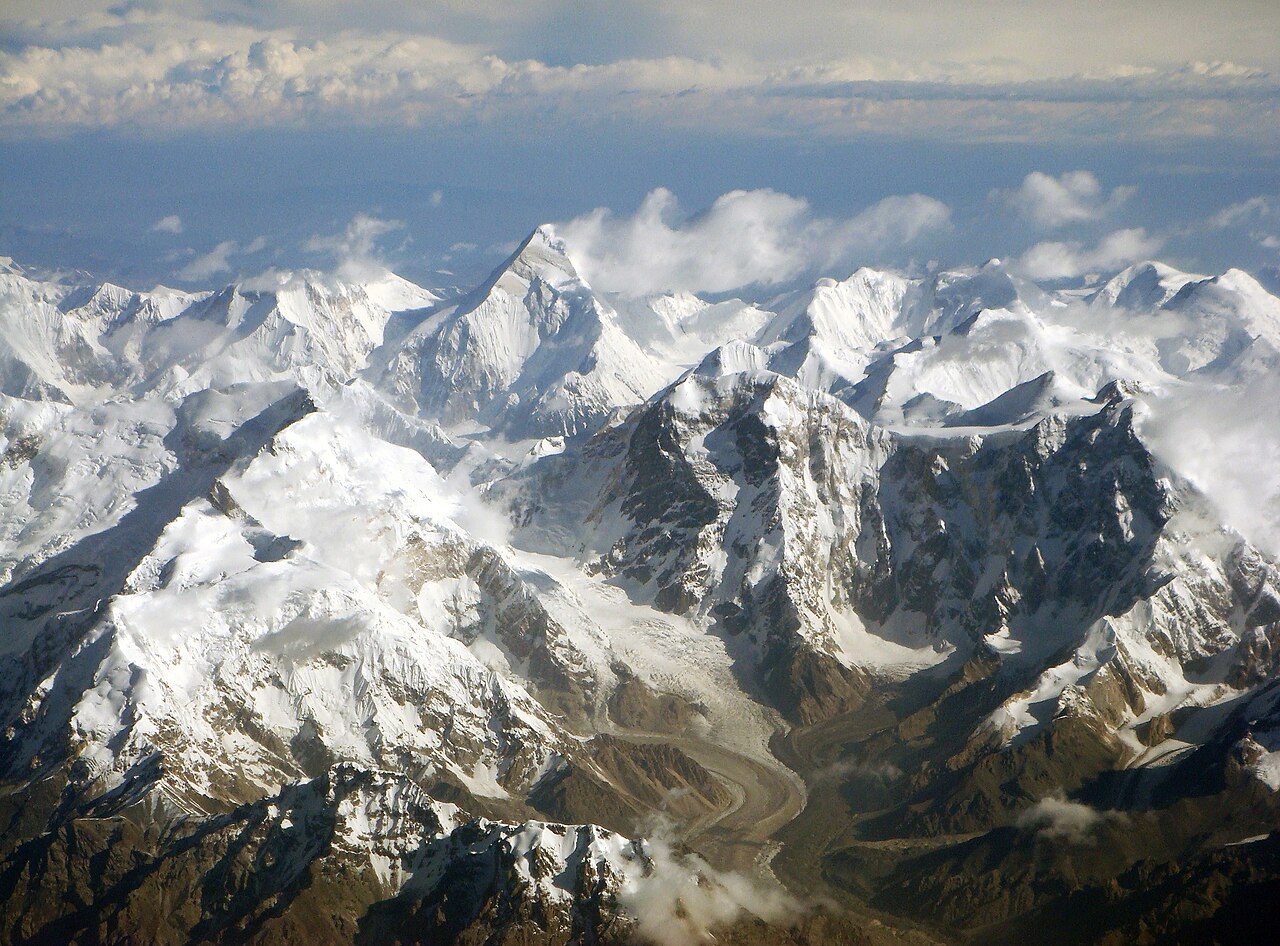 新疆天山