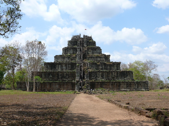 コー・ケー:古代リンガプラまたはチョク・ガルジャールの考古遺跡